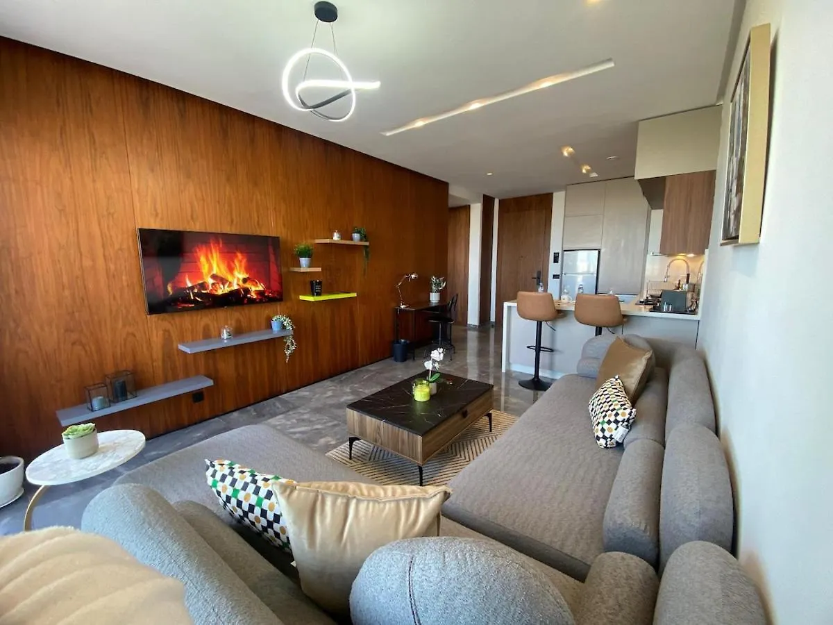 Central Luxury Apartment With Fast Fiber Wifi, Panoramic Balcony & Free Parking In Casablanca Cfc Casa Finnance City